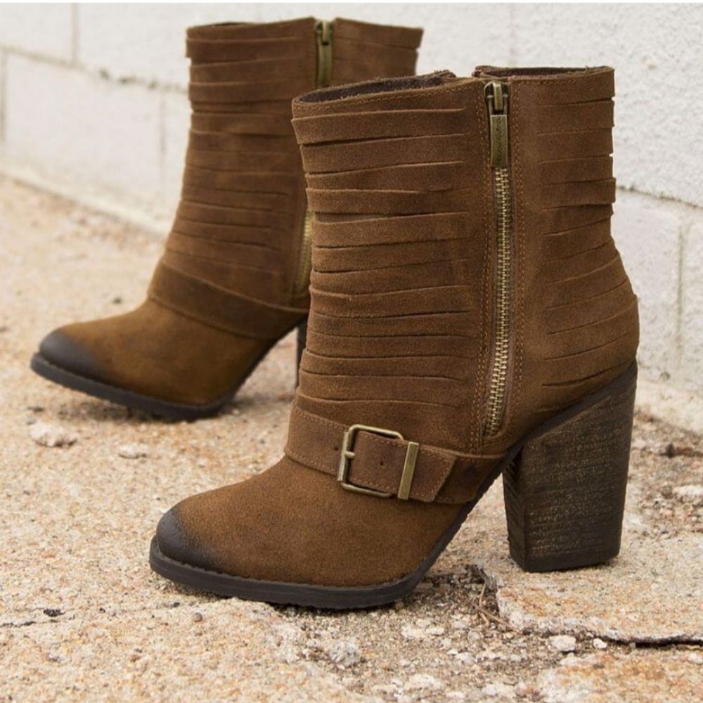 Naughty Monkey Fa So La Tan Boots